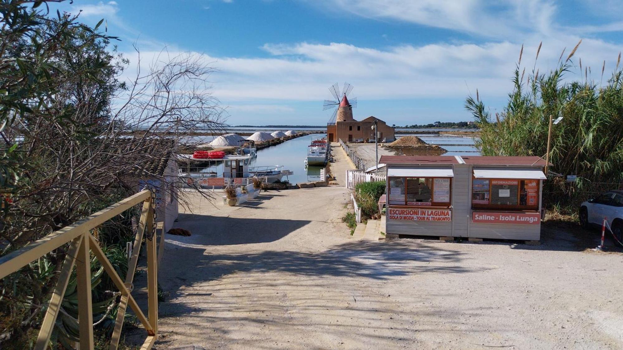 Casa Vacanze Lo Stagnone Da Rosita مارسالا المظهر الخارجي الصورة